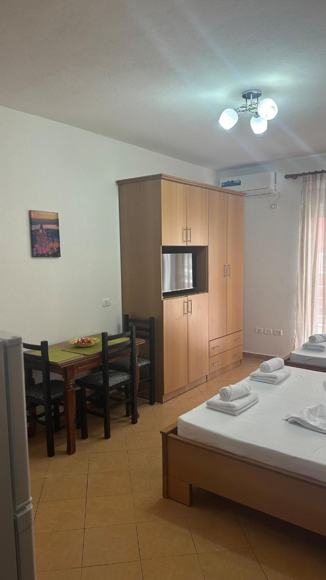 Adi Apartment